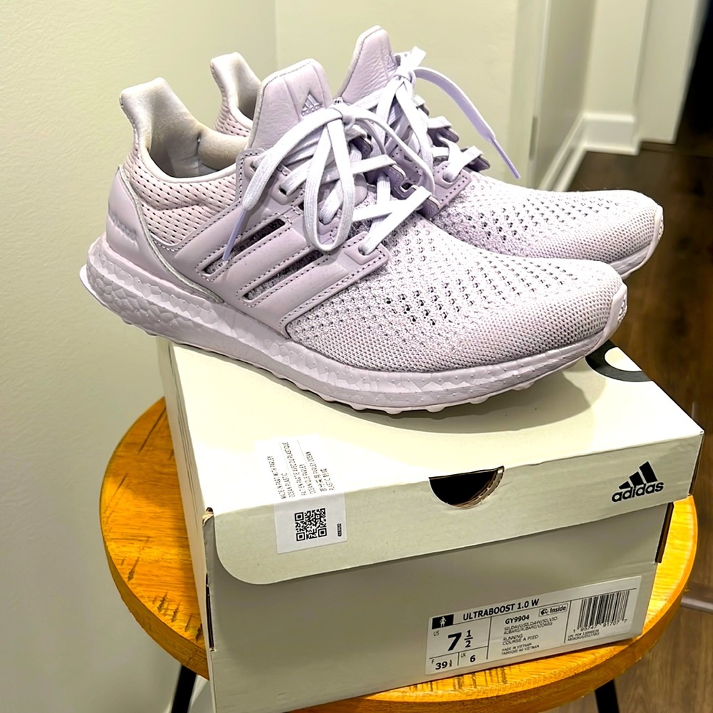 Adidas Ultra Boost 1.0, 7.5 women’s
